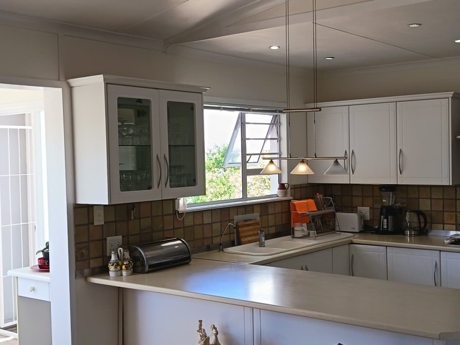 4 Bedroom Property for Sale in Bergsig Western Cape